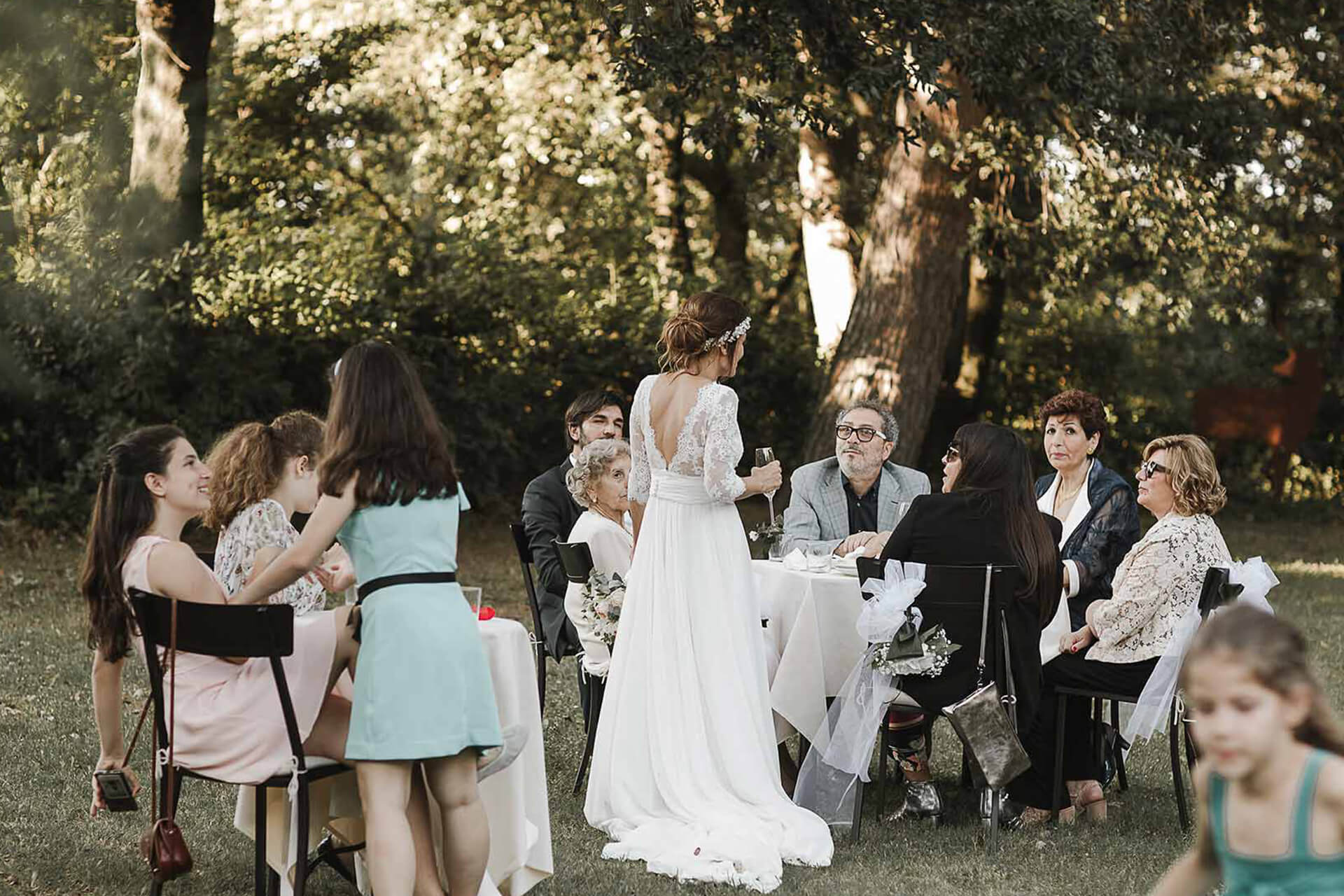 Relais Villa Giulia matrimonio cerimonia green wedding planner auto noleggio Fano aperto simbolica arco decorazioni floreali